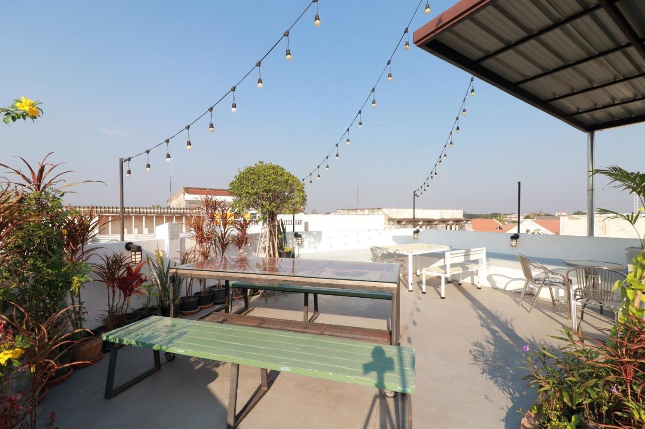 Oyo 552 Hab40 Hostel Чиангмай Екстериор снимка